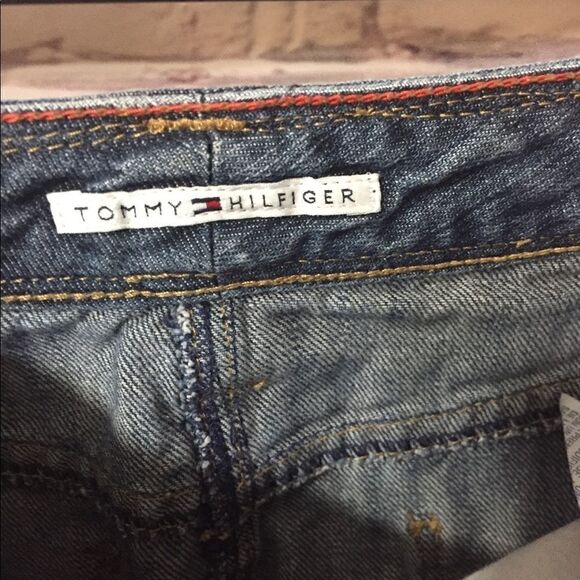 Tommy Hilfiger size 6 jean skirt - Picture 4 of 5